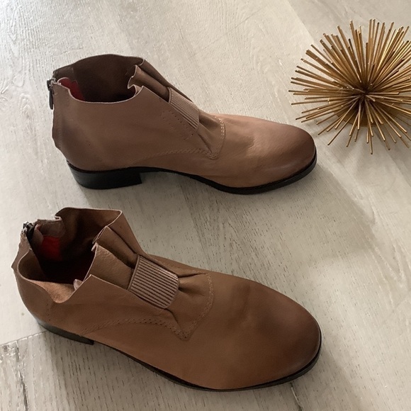 M Maccari shoes leather boots size 39 tan brown ruched distressed zipper NWOT - Picture 9 of 16